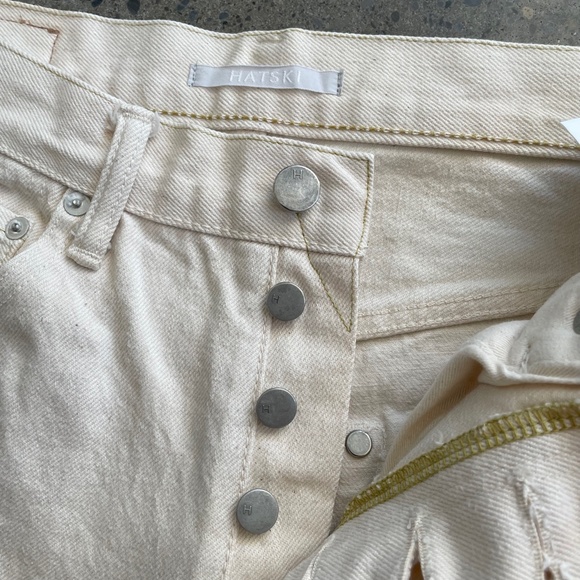 HATSKI Loose Tapered Selvedge Denim - Ecru - Picture 6 of 16